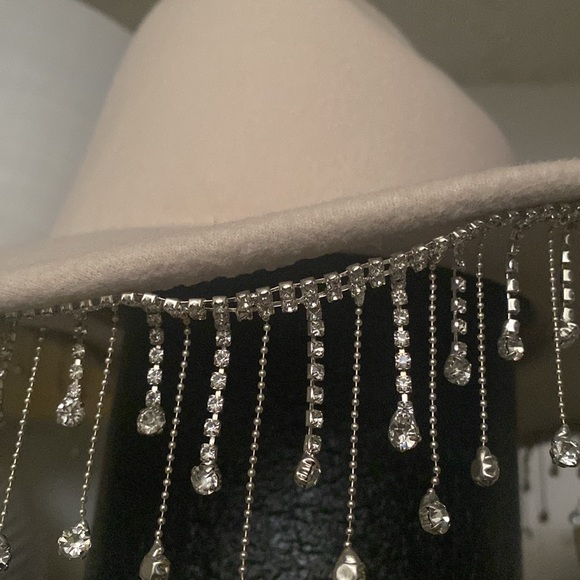Rhinestone fringe cowgirl hat - Picture 6 of 8